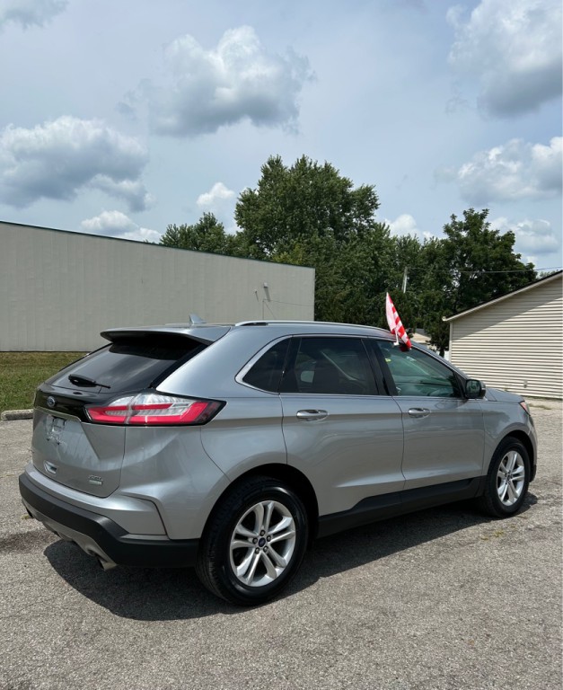 2020 Ford Edge Image 8