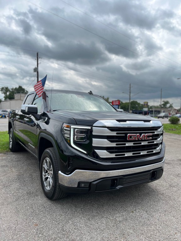 2025 GMC Sierra Image 3