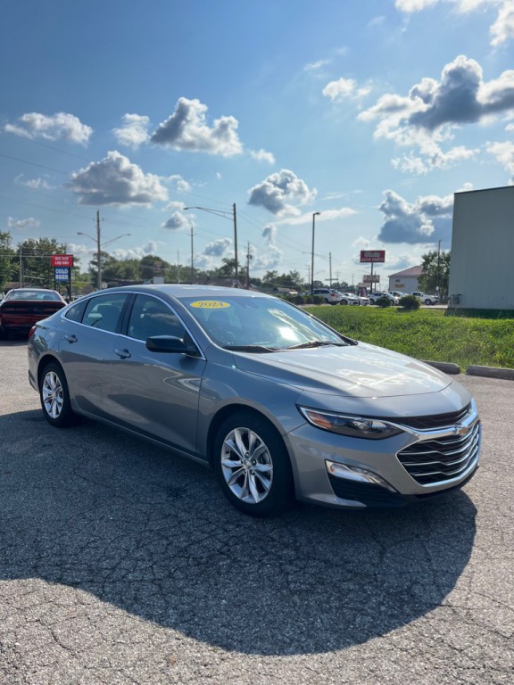 2024 Chevrolet Malibu Image 3