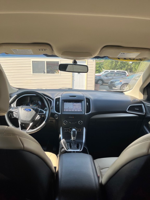 2017 Ford Edge Image 14
