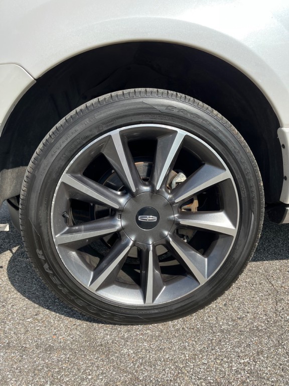 2017 Lincoln Navigator Image 9