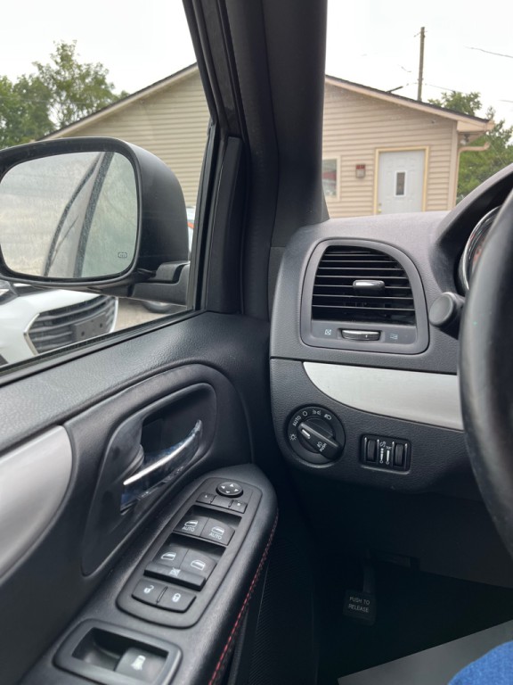 2017 Dodge Grand Caravan Image 14