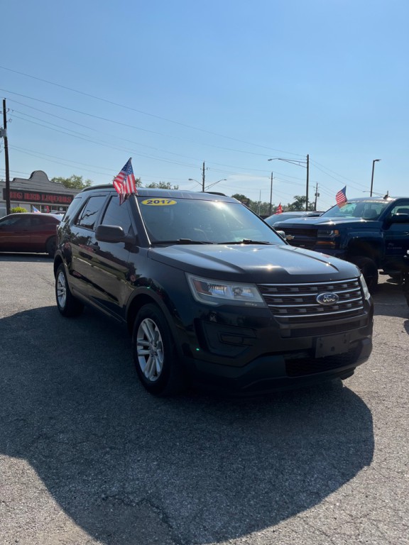 2017 Ford Explorer Image 2