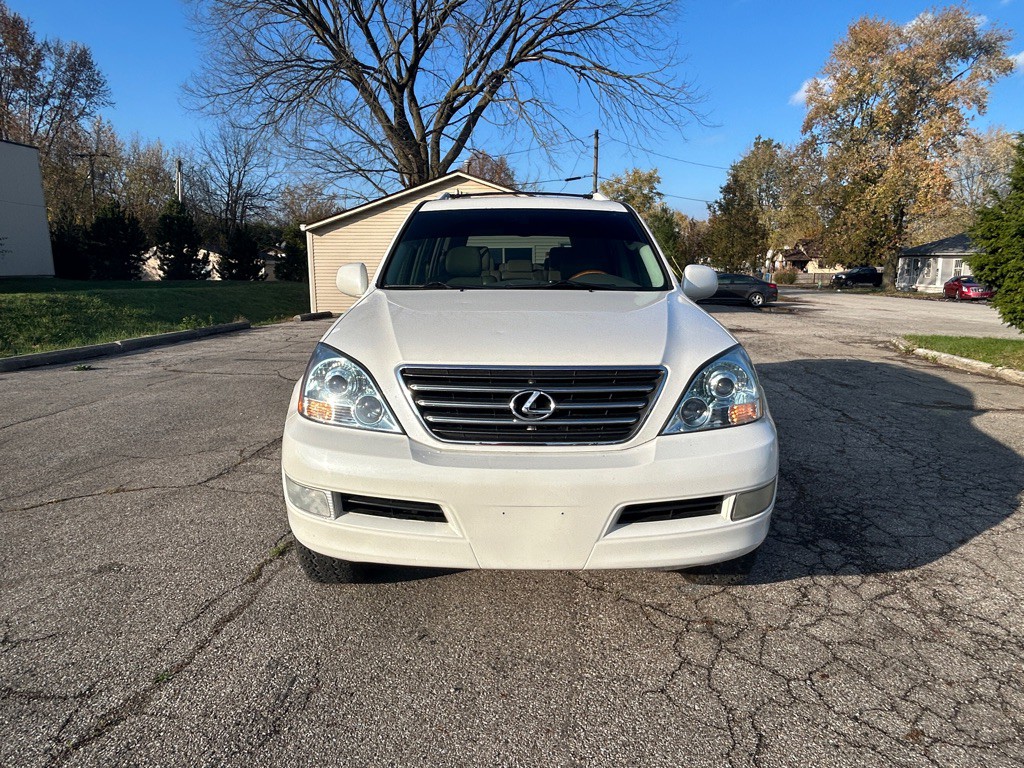 2005 Lexus GX Image 2