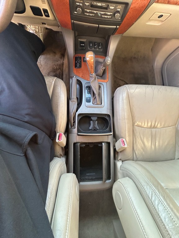 2005 Lexus GX Image 15