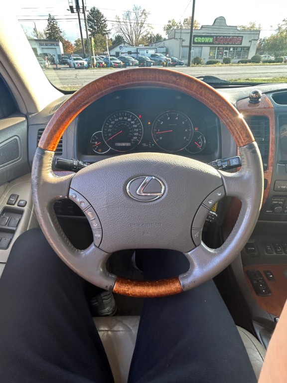 2005 Lexus GX Image 17