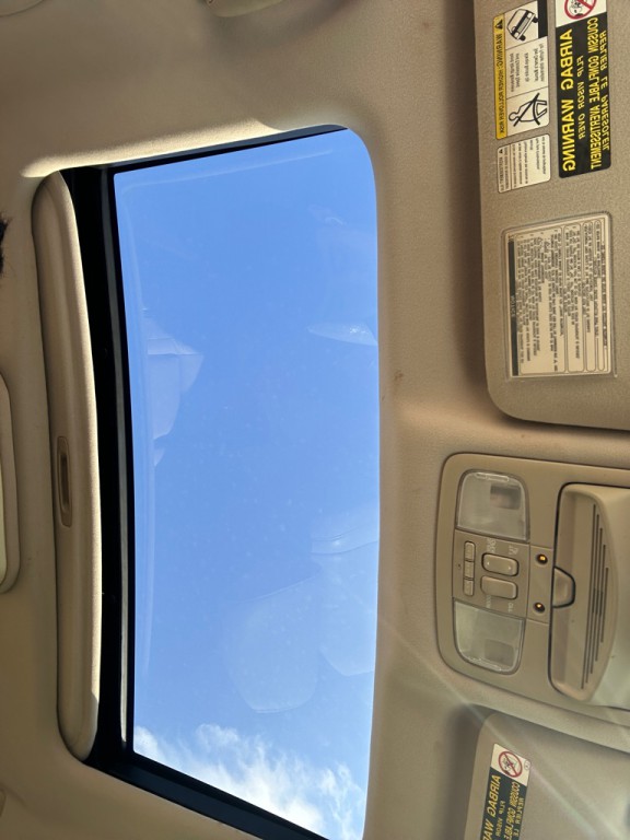 2005 Lexus GX Image 19