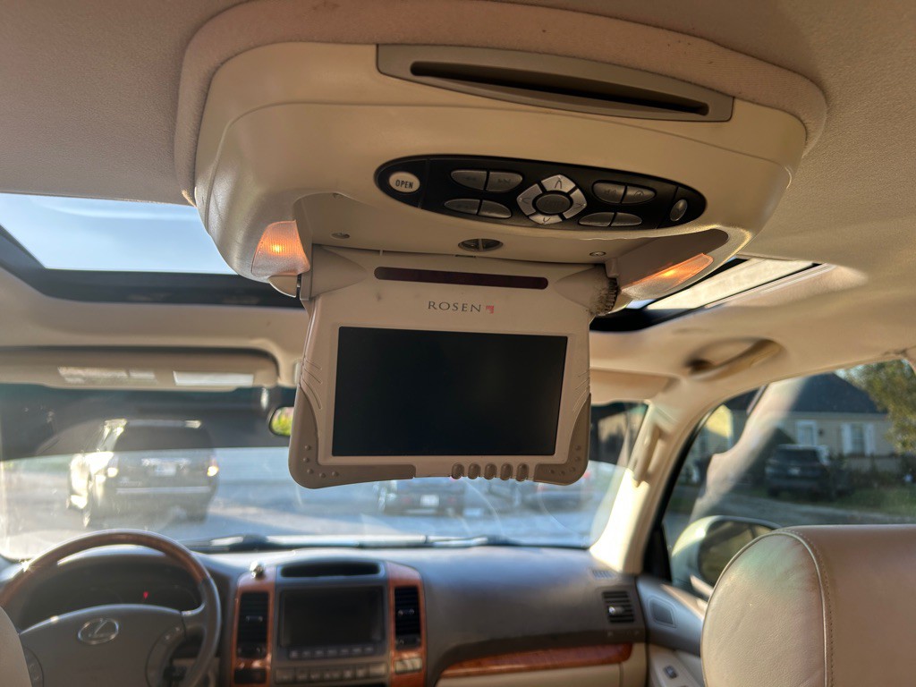 2005 Lexus GX Image 22