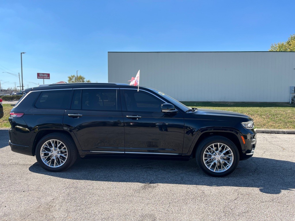 2021 Jeep Grand Cherokee Image 4