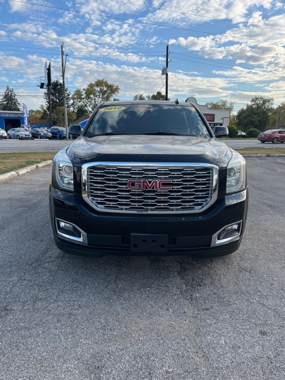 2019 GMC Yukon Image 2
