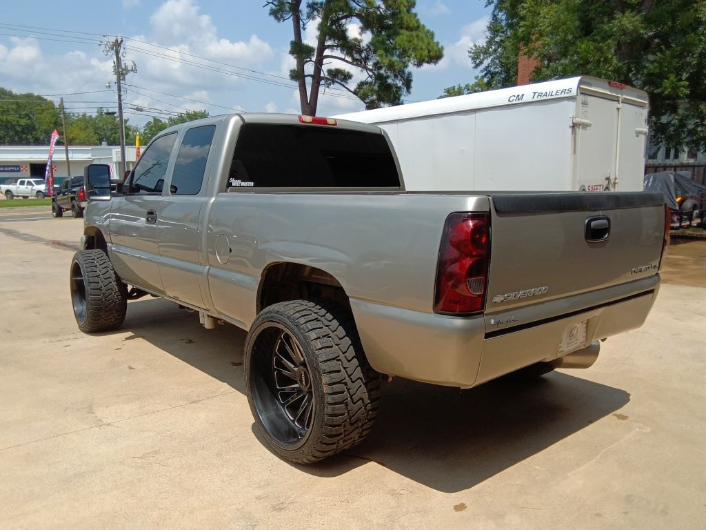 2003 Chevrolet Silverado 1500 Image 4