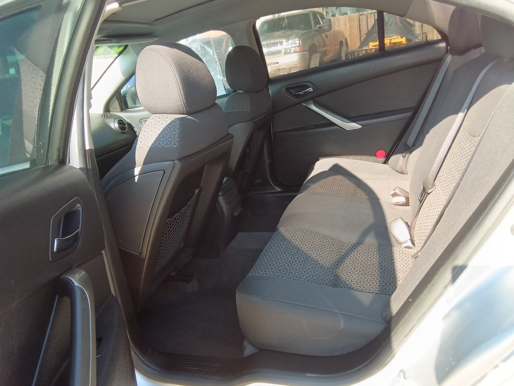 2009 Pontiac G6 Image 5