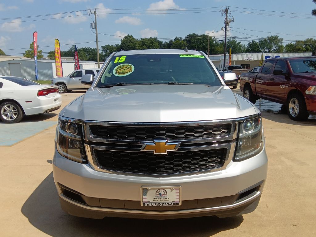 2015 Chevrolet Suburban Image 3