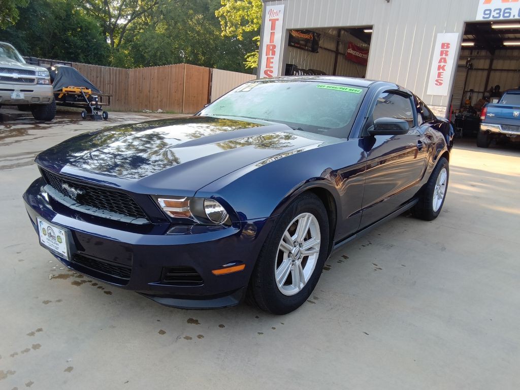 2012 Ford Mustang Image 2