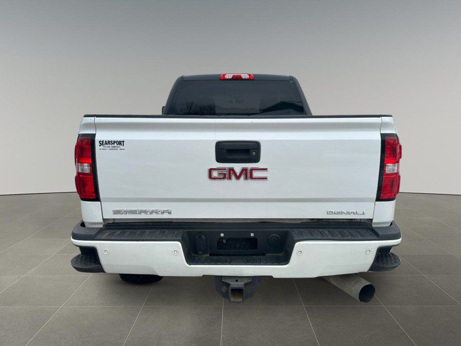 2018 GMC Sierra 2500 Image 4