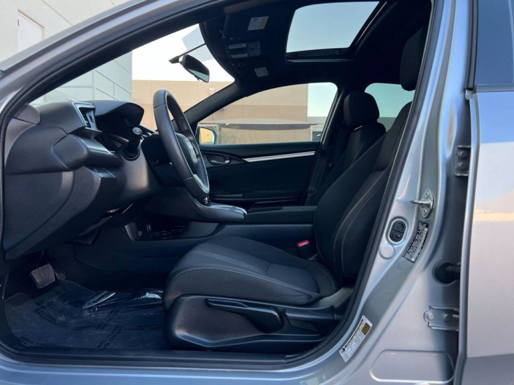2018 Honda Civic Image 9