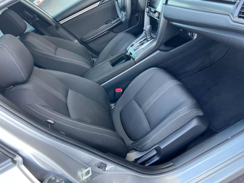 2018 Honda Civic Image 18