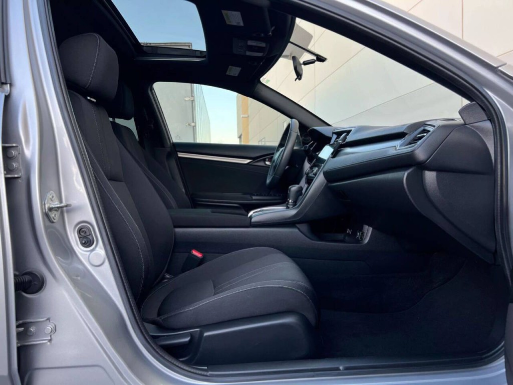2018 Honda Civic Image 19