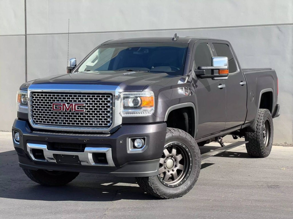 2016 GMC Sierra 2500 Image 3