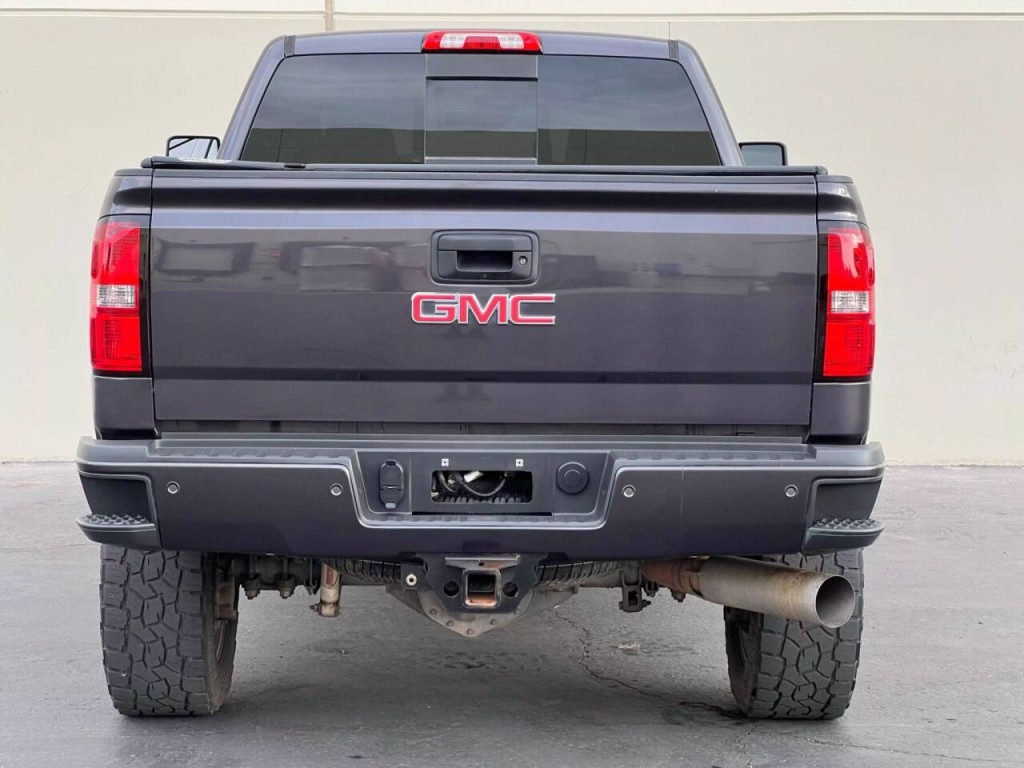 2016 GMC Sierra 2500 Image 7