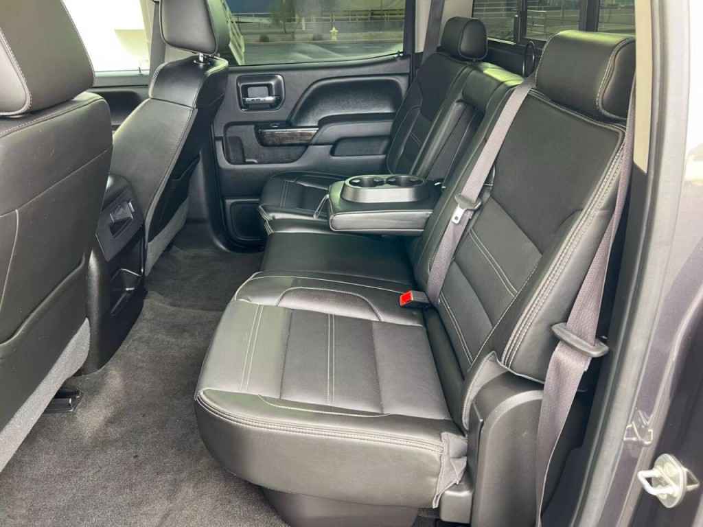 2016 GMC Sierra 2500 Image 16