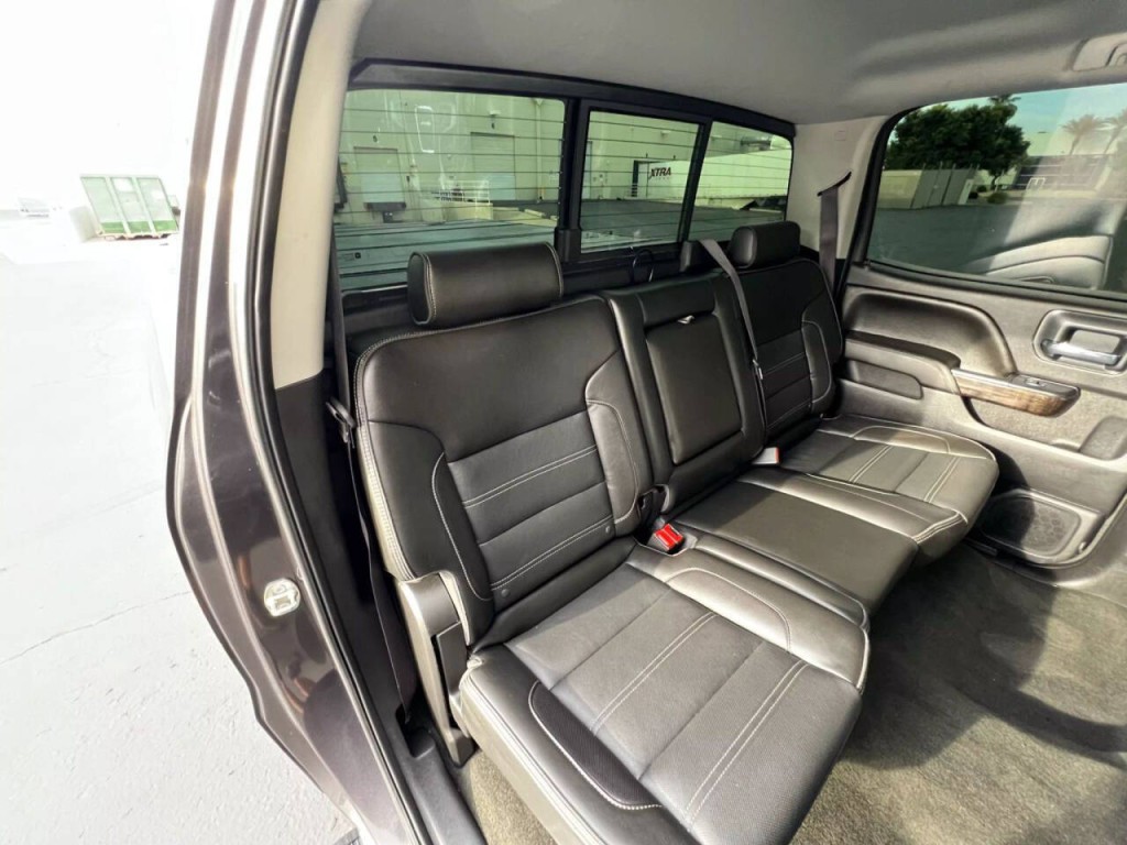 2016 GMC Sierra 2500 Image 18