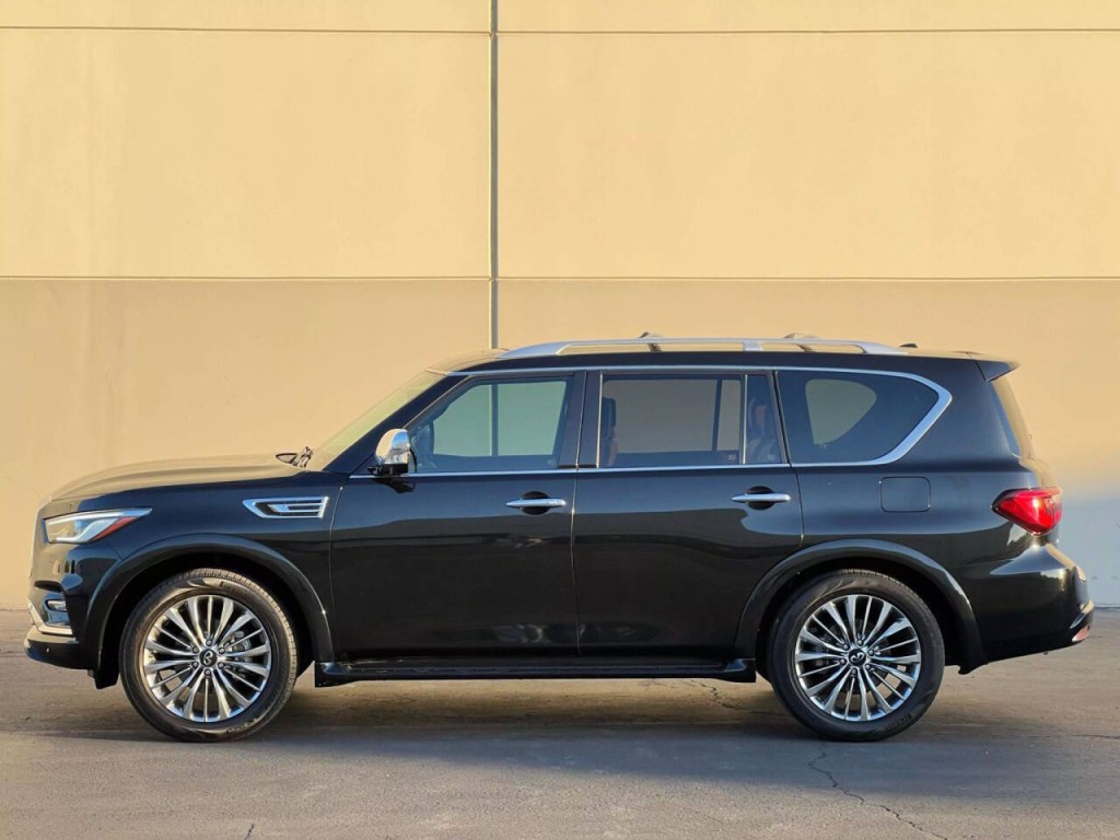 2021 INFINITI QX80 Image 5