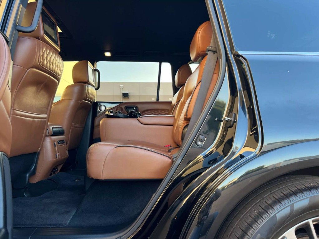 2021 INFINITI QX80 Image 12