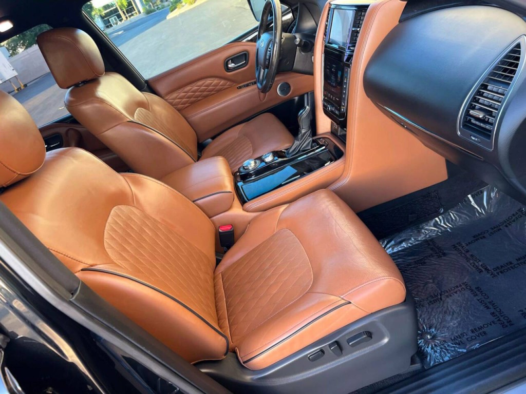 2021 INFINITI QX80 Image 23