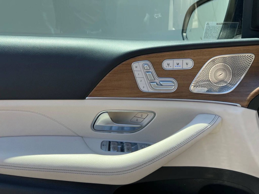 2021 Mercedes-Benz GLS-Class Image 12