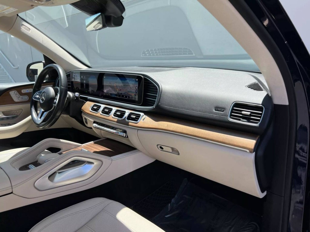 2021 Mercedes-Benz GLS-Class Image 20