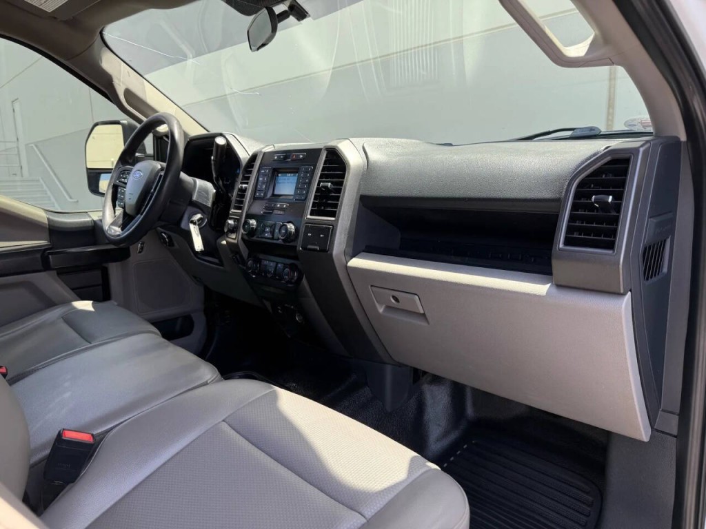 2022 Ford F-250 Image 21