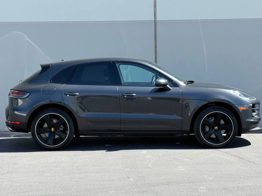 2021 Porsche Macan Image 4