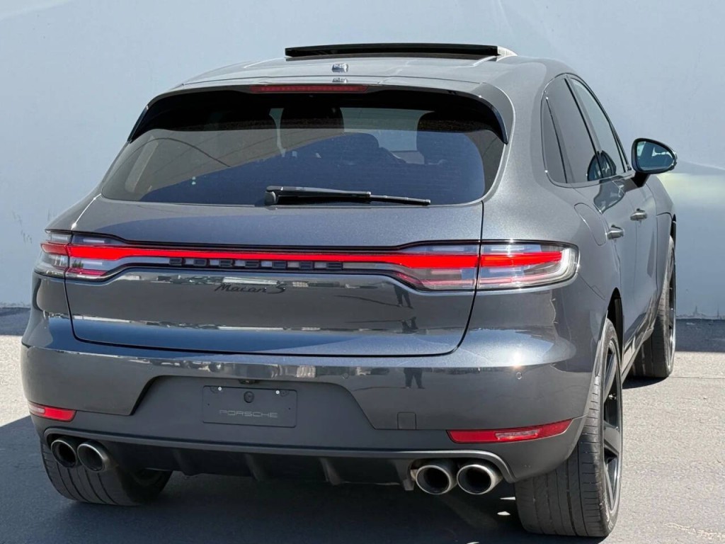2021 Porsche Macan Image 6
