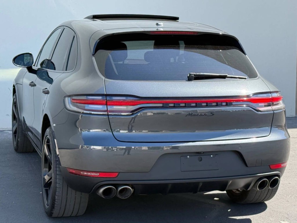 2021 Porsche Macan Image 8