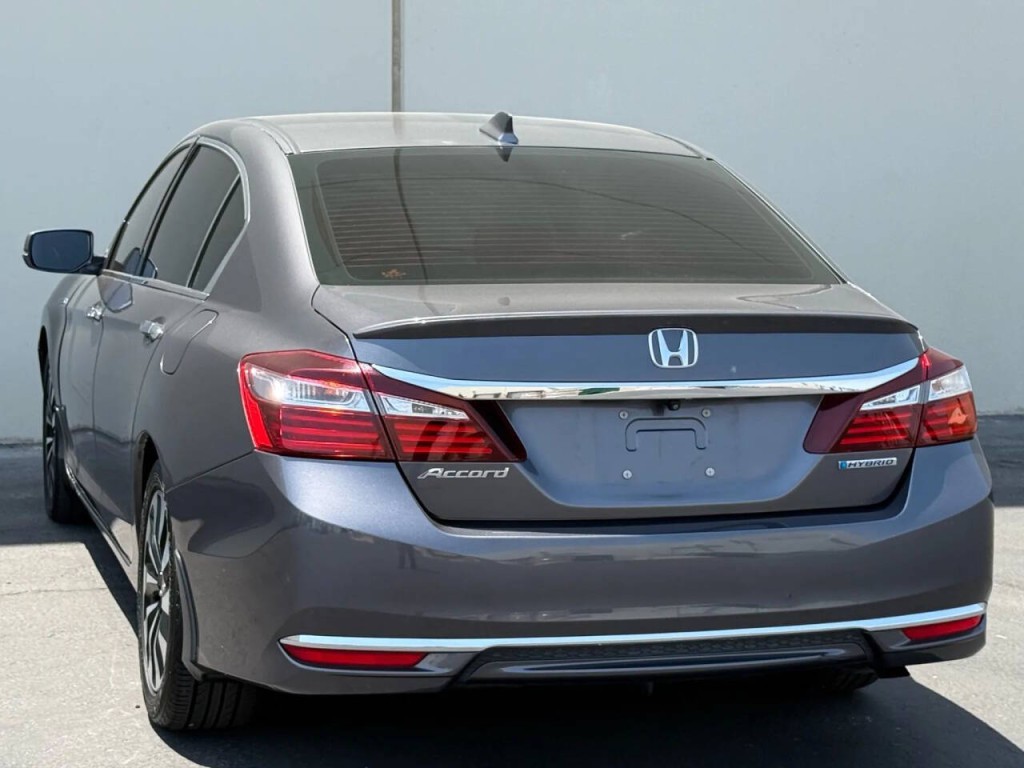 2017 Honda Accord Image 6