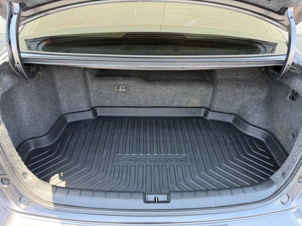 2017 Honda Accord Image 21