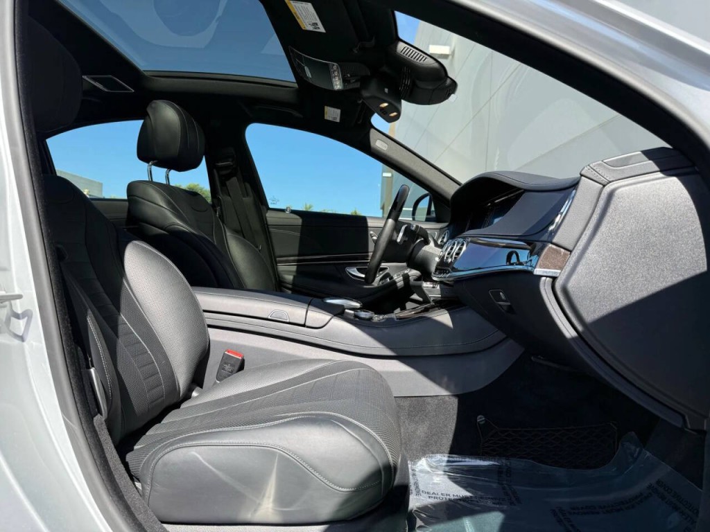 2016 Mercedes-Benz S-Class Image 19