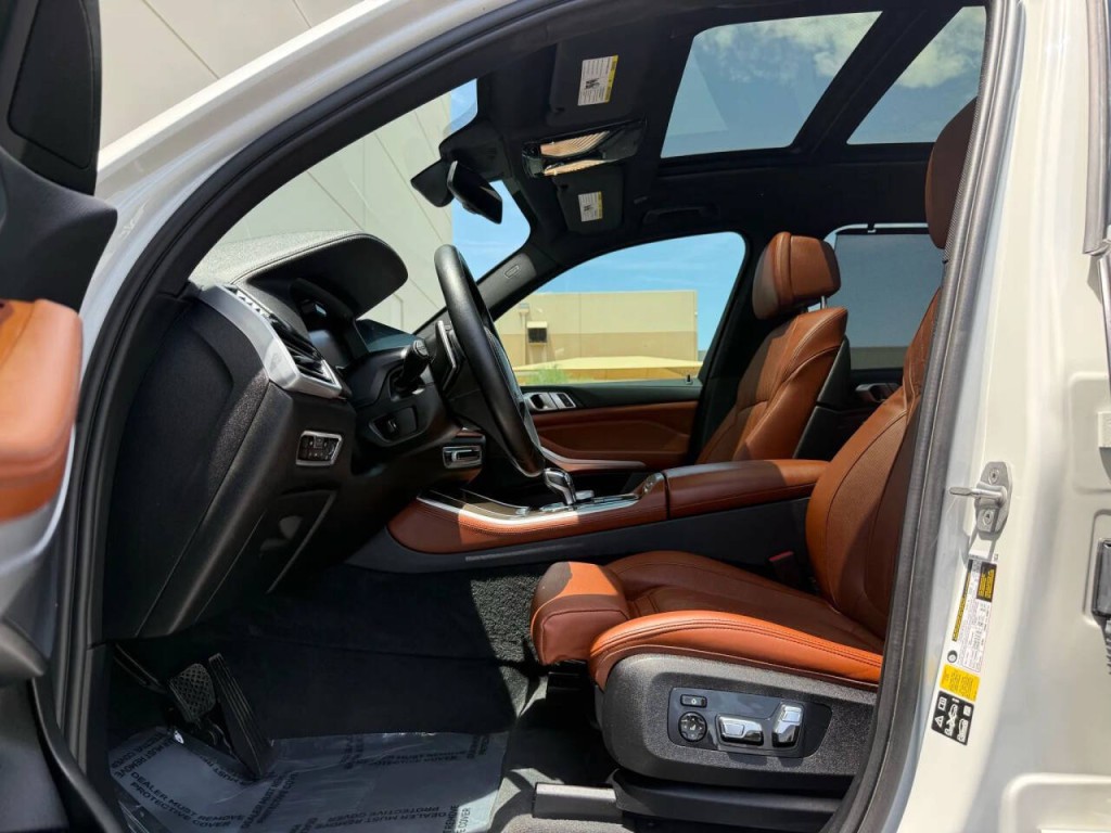 2022 BMW X5 Image 9
