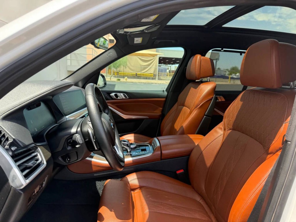 2022 BMW X5 Image 10