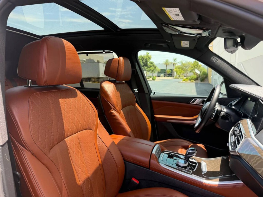 2022 BMW X5 Image 21