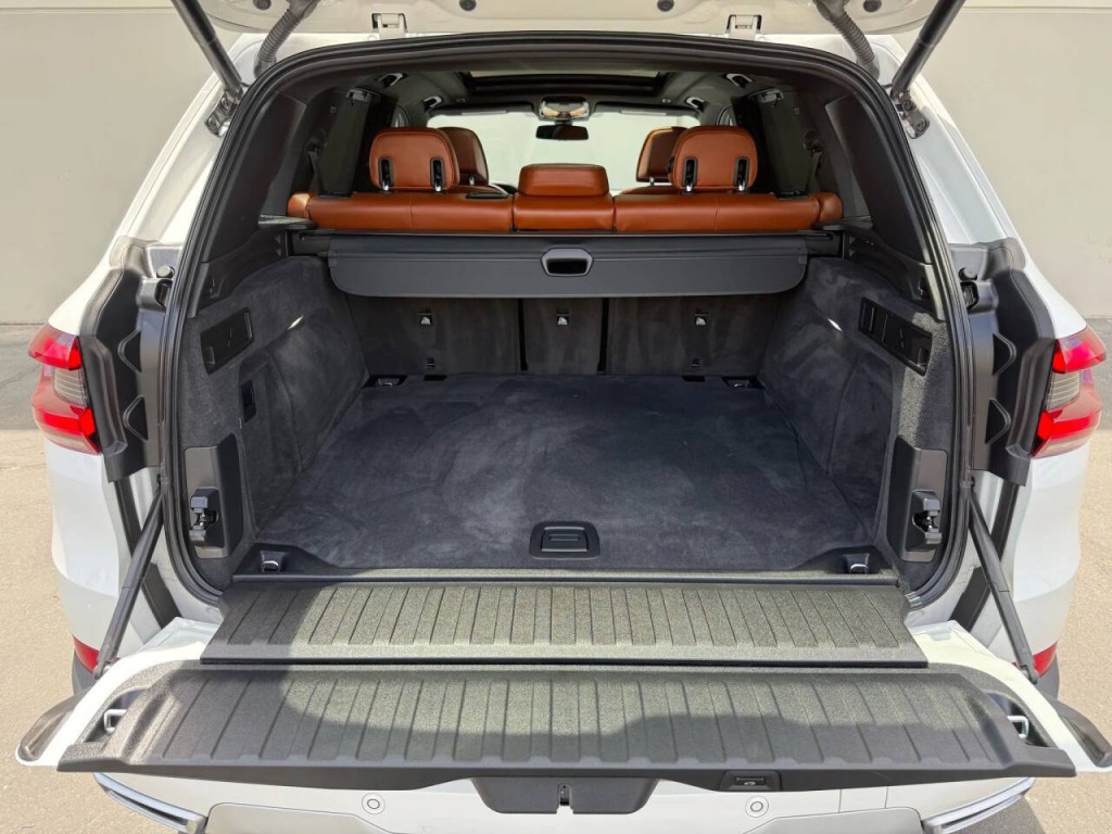 2022 BMW X5 Image 26