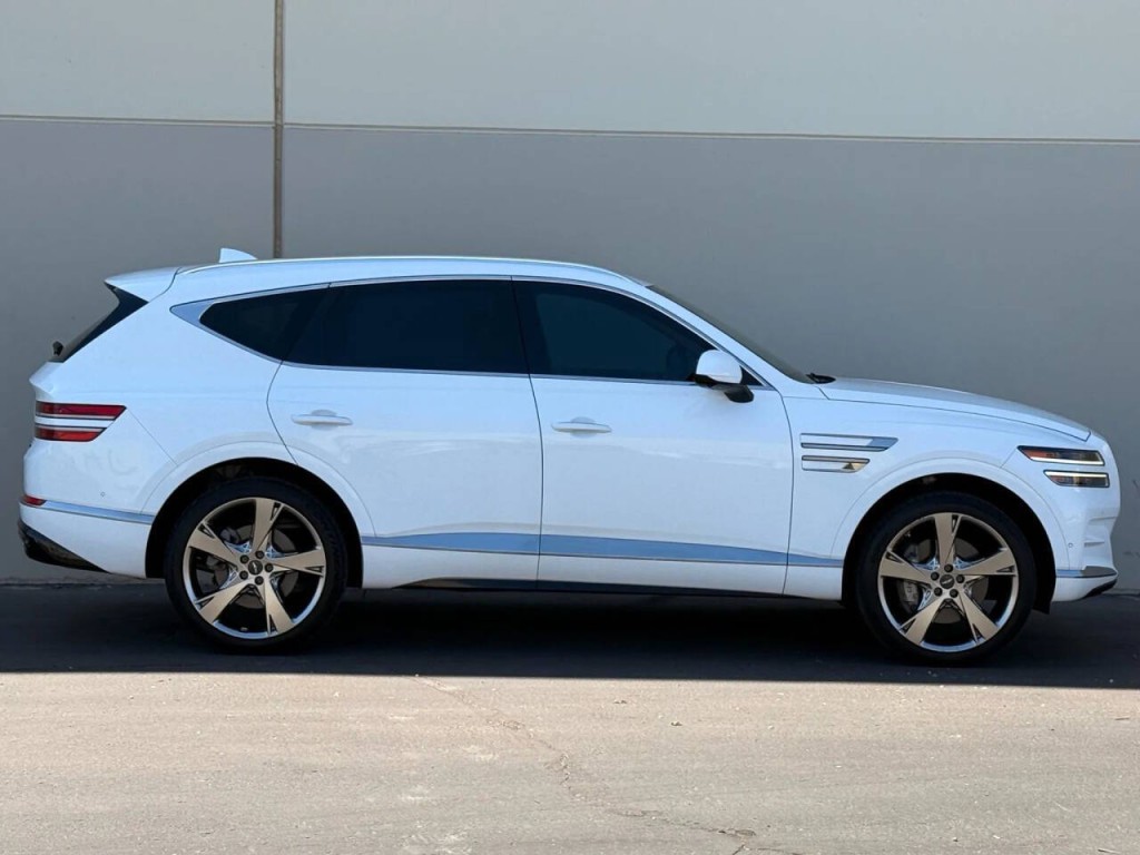 2023 Genesis GV80 Image 4