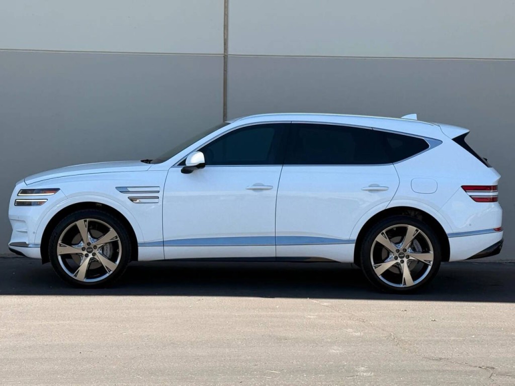 2023 Genesis GV80 Image 5