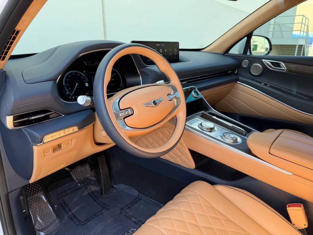 2023 Genesis GV80 Image 11