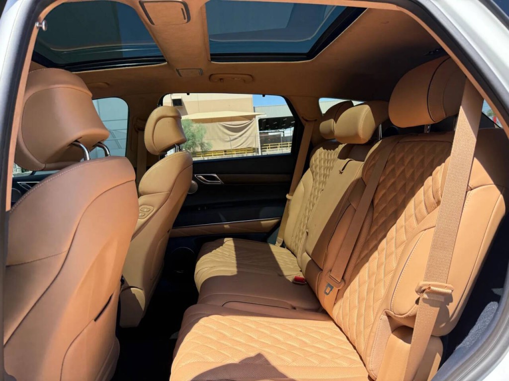 2023 Genesis GV80 Image 15