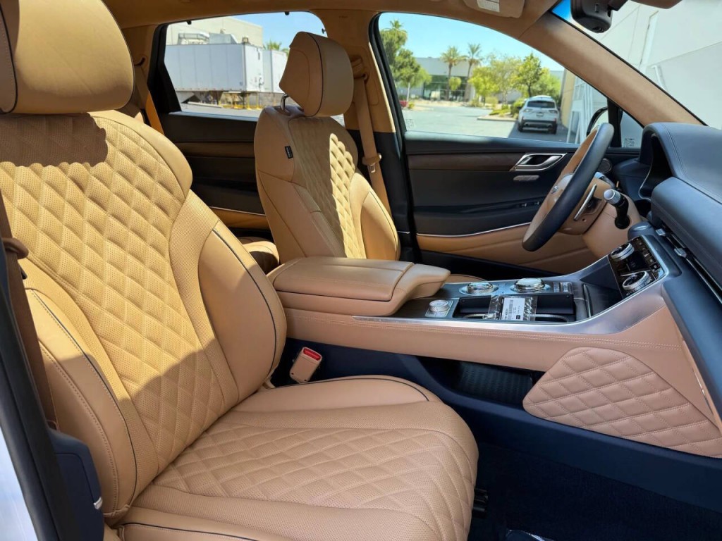 2023 Genesis GV80 Image 20
