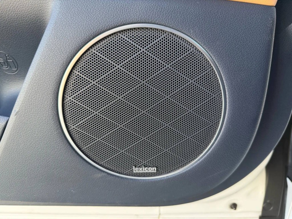 2023 Genesis GV80 Image 21