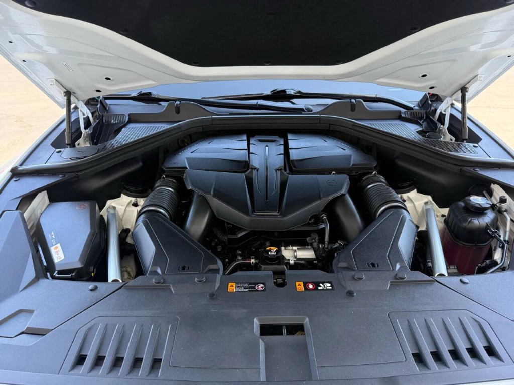 2023 Genesis GV80 Image 23