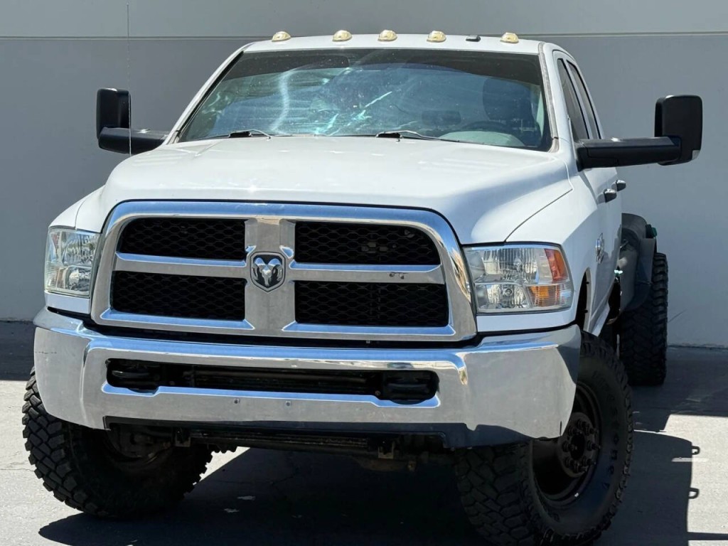 2014 RAM 3500 Image 3